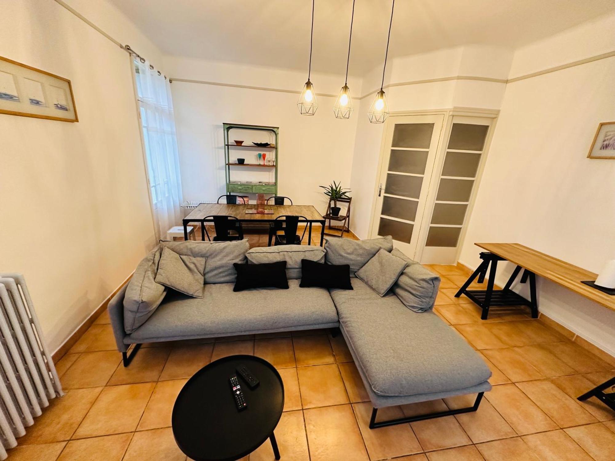 Appartement Lumineux Et Spacieux 2 Chambres Avec Parking Gratuit Dans La Rue Perpignan Exterior photo