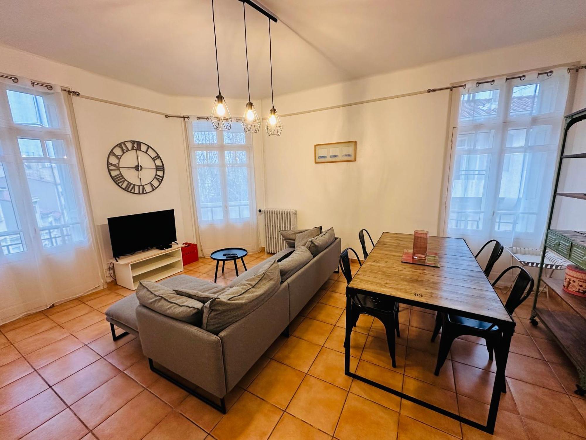 Appartement Lumineux Et Spacieux 2 Chambres Avec Parking Gratuit Dans La Rue Perpignan Exterior photo